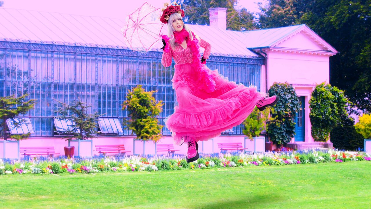 Composing Inga as Mary Poppins © rapid-eye-design.de